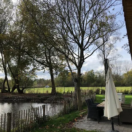 Trendy Chalet Aan Visvijver Hamme Exterior foto